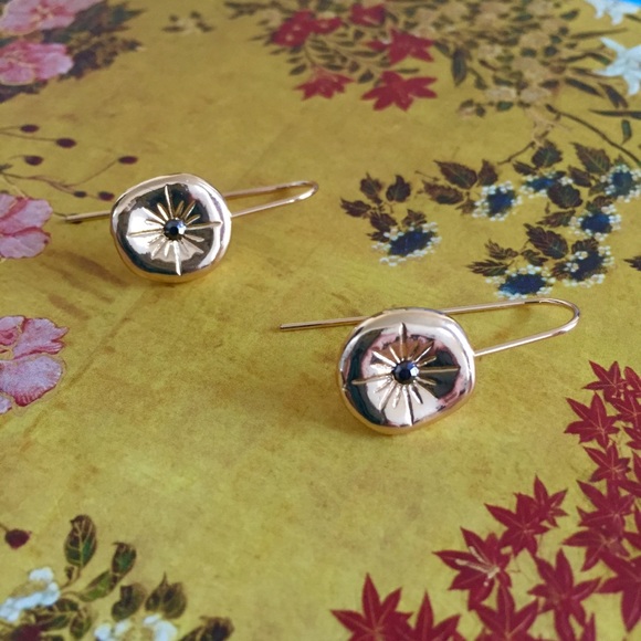 14k Gold Hematite Starburst Threader Drop Earrings - Picture 2 of 8